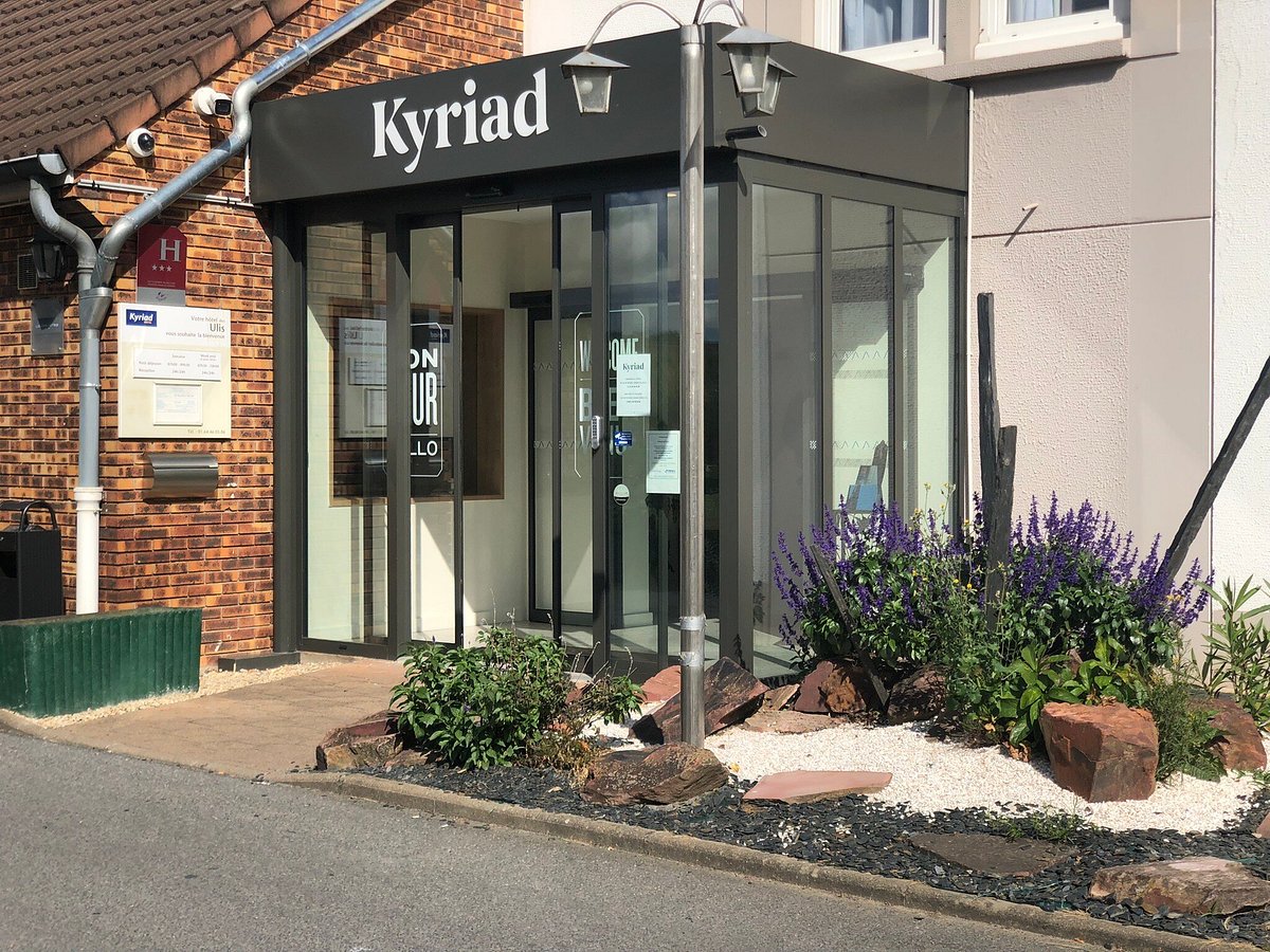 kyriad les ullis hotel fait par bretagne agencement